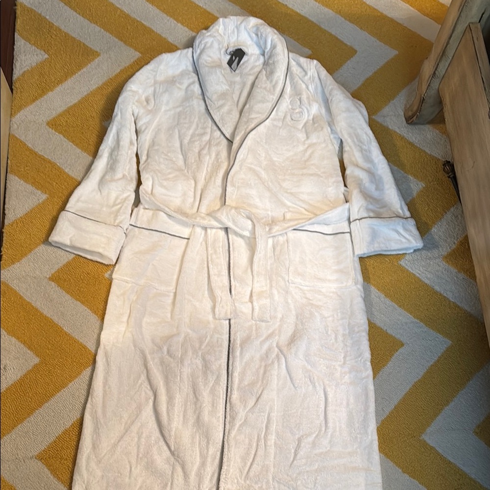 White Plush Bathrobe for Man and woman